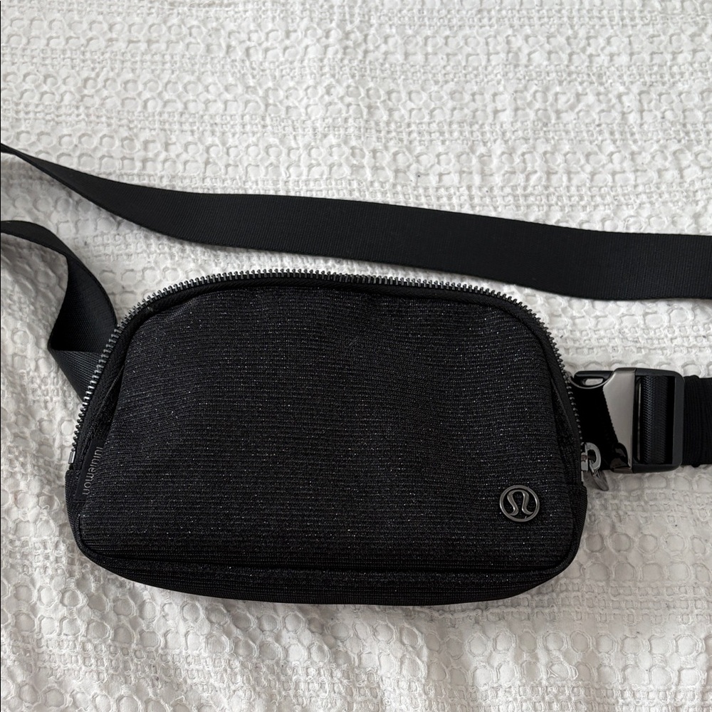 lululemon athletica Textured Black Belt Bag